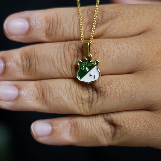 Cadena de Equipos de Fútbol Colombiano en Oro Laminado (no se pela, no cambia de color)